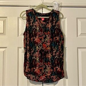 Catherines Multicolor gold accents patterned sleeveless blouse
Size Large NWT